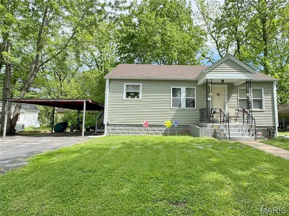 2 Dunbar Pl, Saint Louis, MO 63136