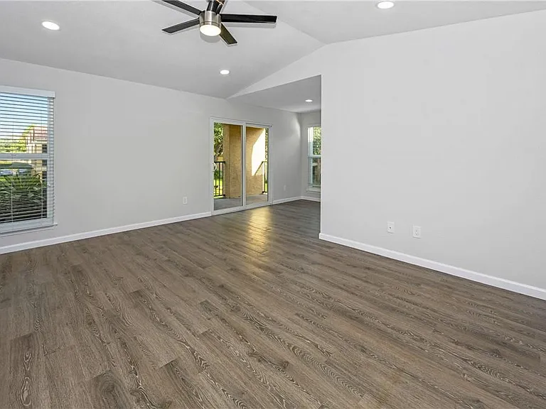 799 Riverside Dr #1021 — Photo 10