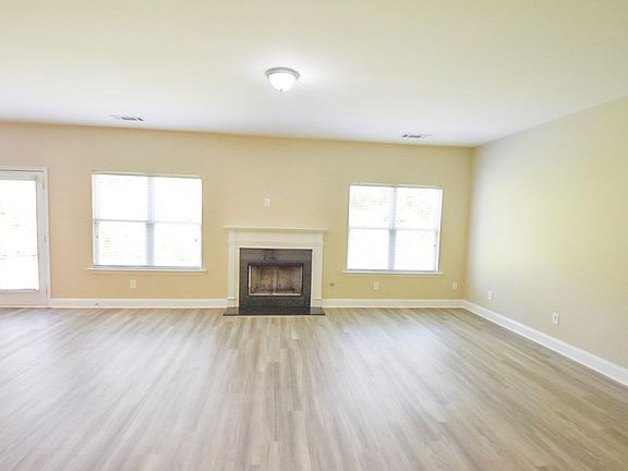 5th image of 3536 Bridge Walk Dr