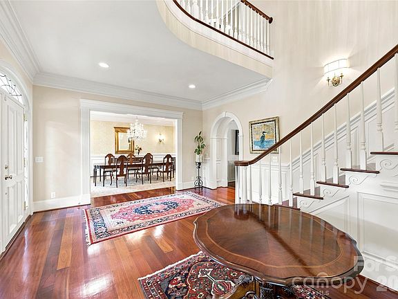 4th image of 393 Youngs Bend Rd