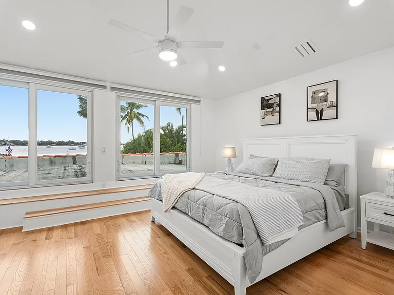 114 S Lake Dr — Photo 31