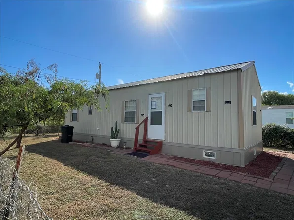 118 Bermuda Dr, Rockport, TX 78382