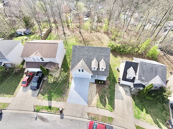 5th image of 3301 Clapham Rd