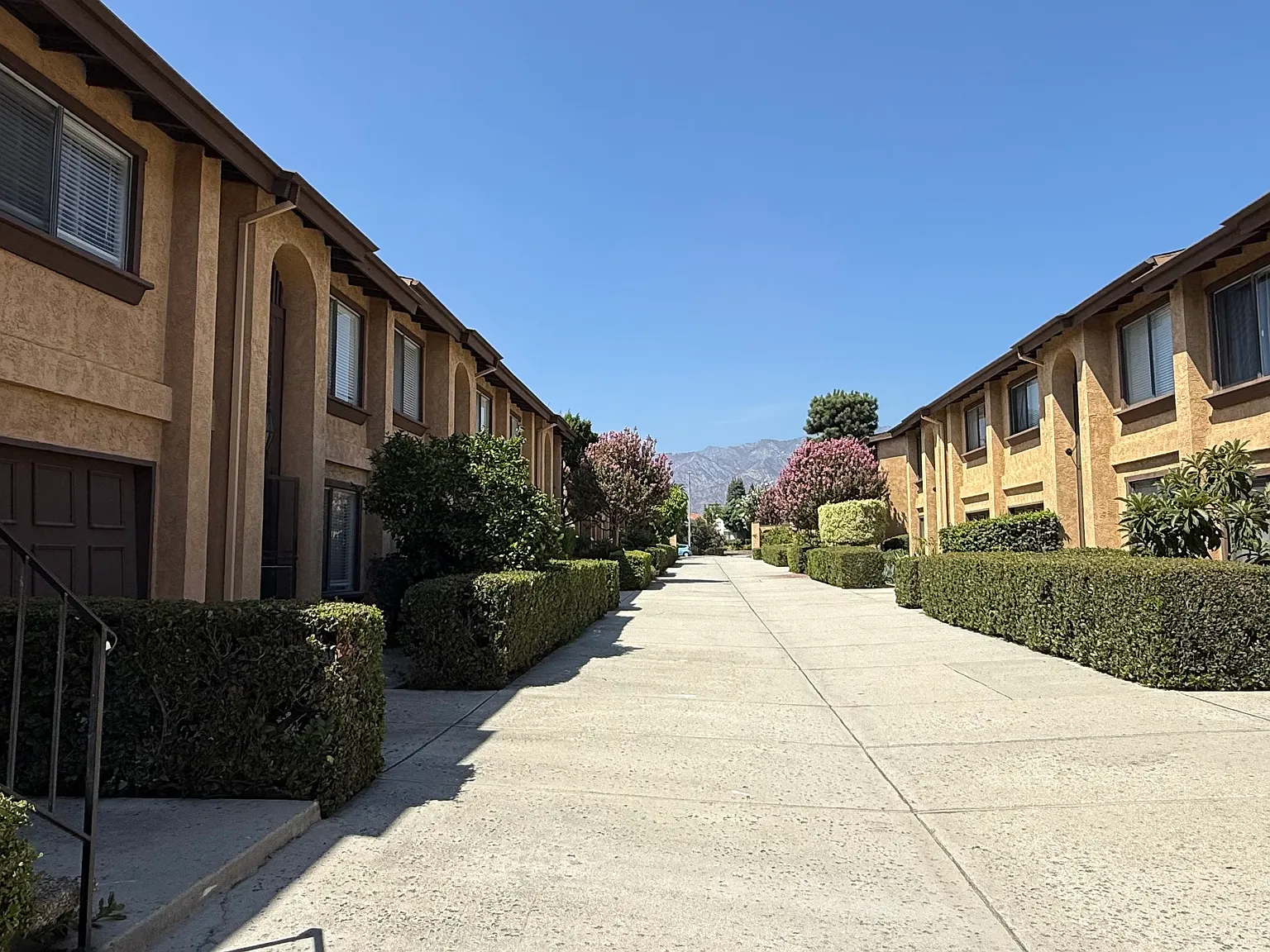 2 bed, 1120 sqft, $2,695 — Photo 1
