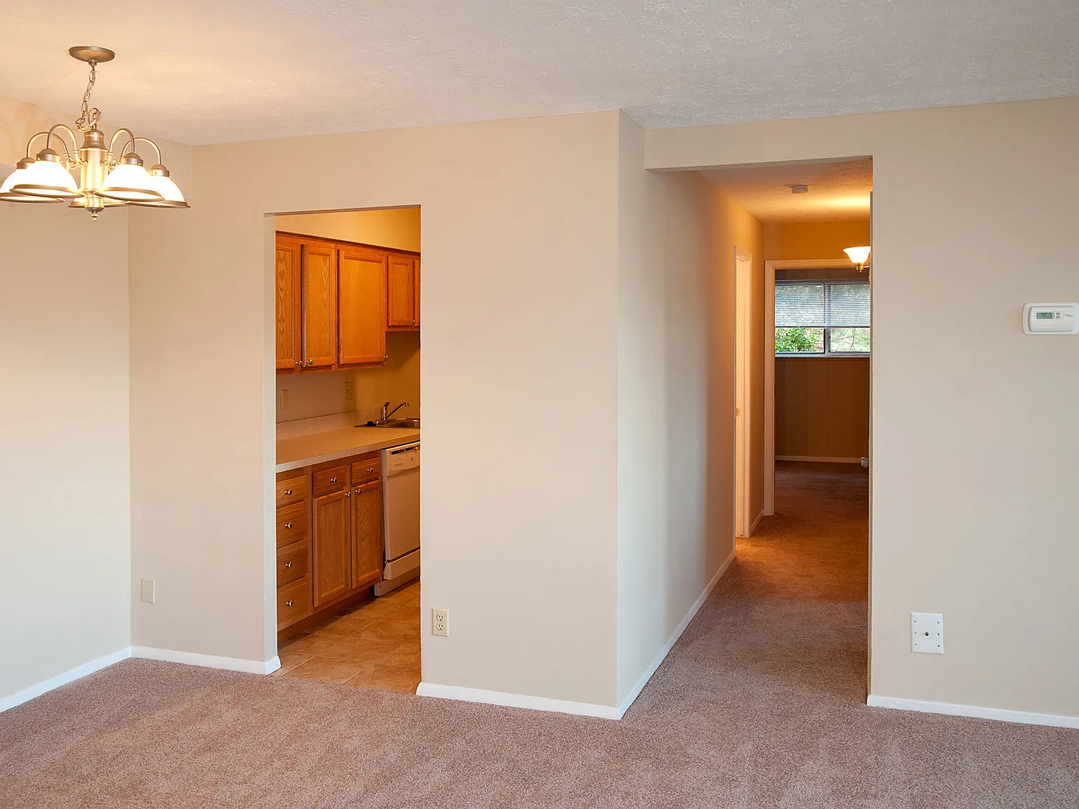 Rockside Park Towers — Photo 3