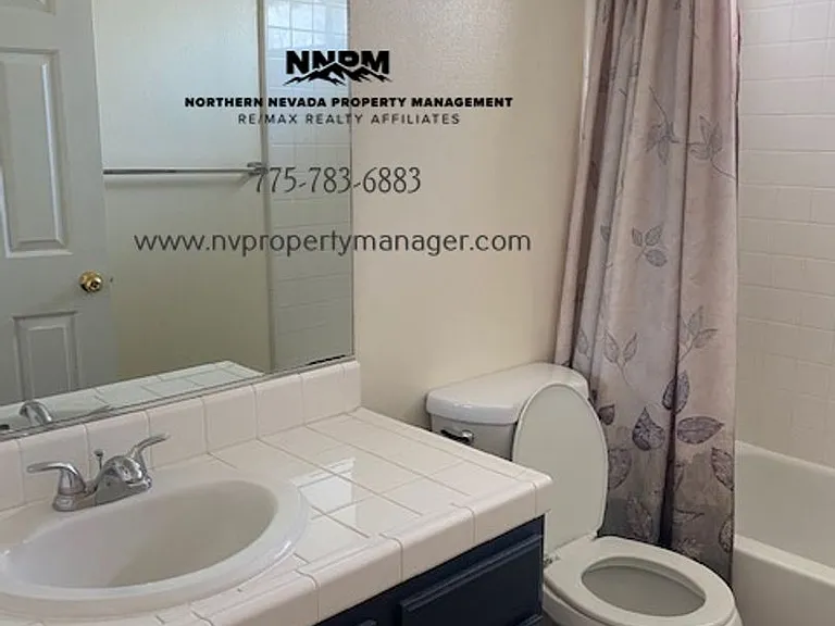 1317 Windsor Dr — Photo 11