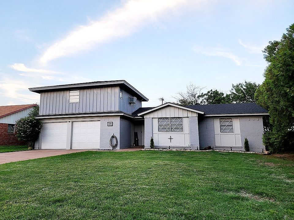 1st image of 1501 Douglas Dr