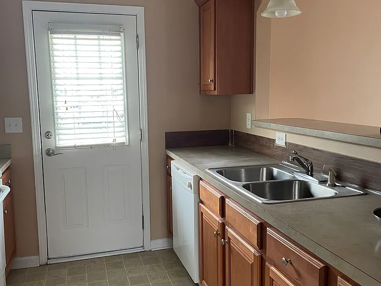 3840 Stern Dr — Photo 6
