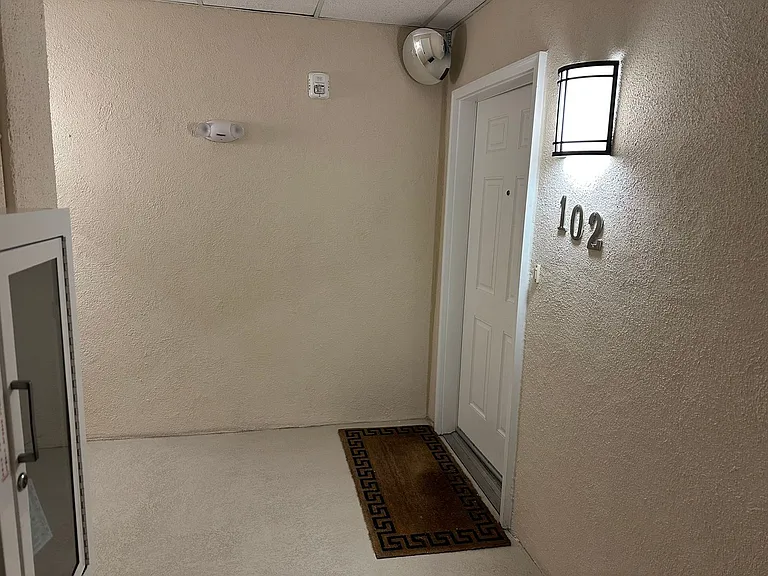 235 Market St #102 — Photo 14