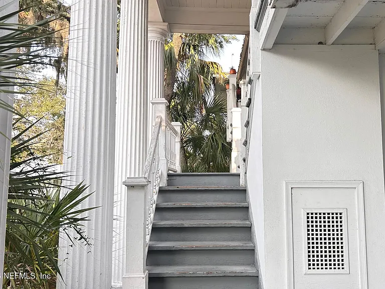 55 Riberia St #6 — Photo 4
