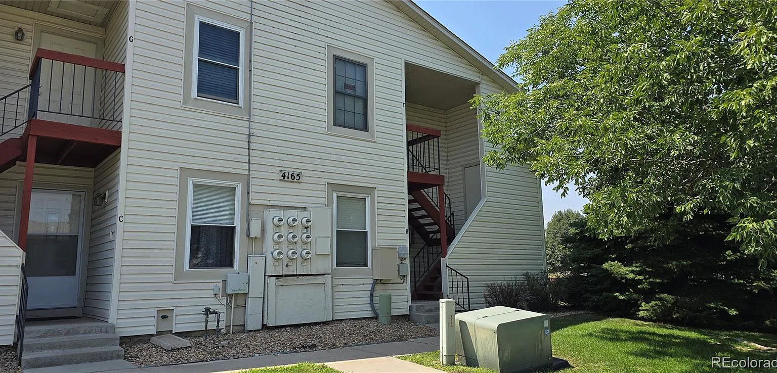 2 bed, 2.0 bath, 951 sqft, $1,600 — Photo 1