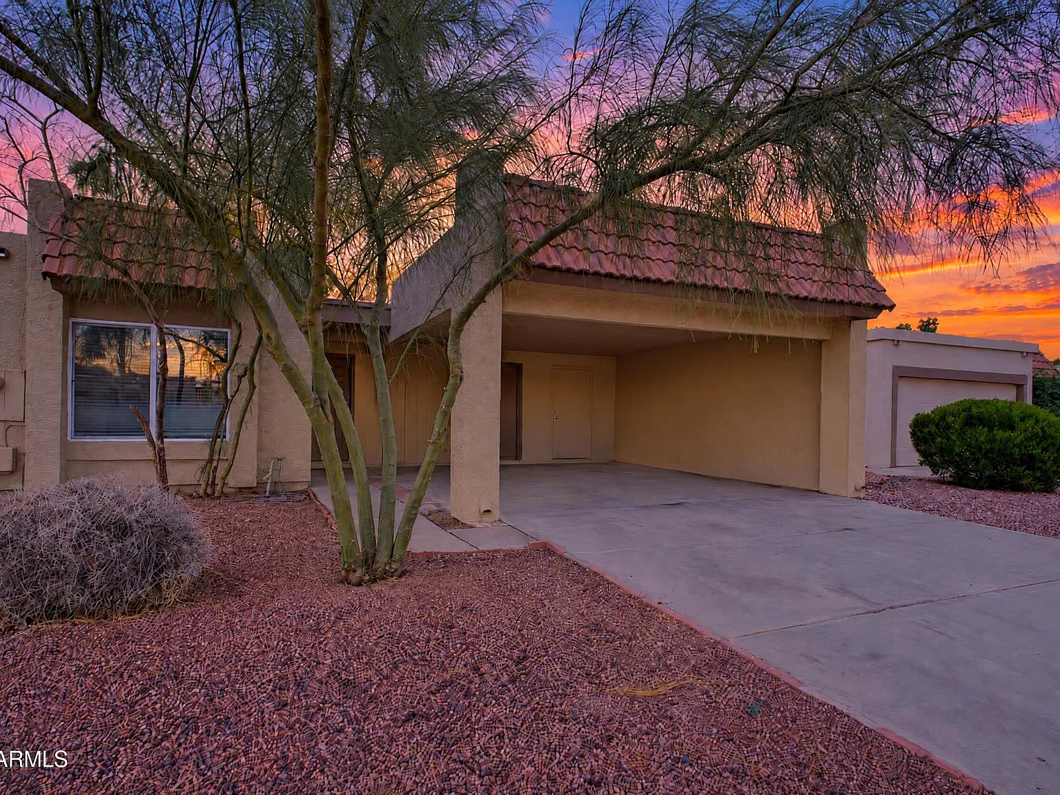3 bed, 1426 sqft, $1,999 — Photo 3