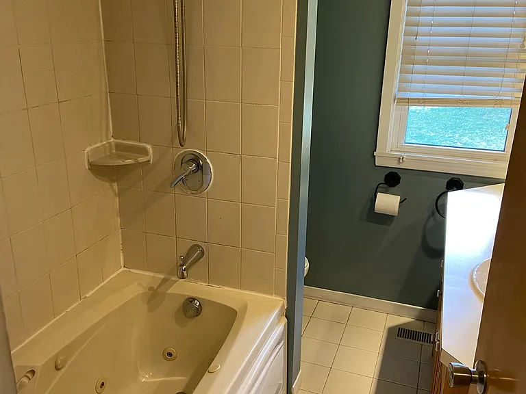 123 Seneca Dr — Photo 19
