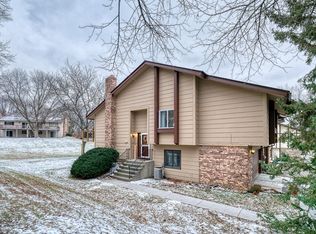 3017 Devonshire Dr, Woodbury, MN 55125