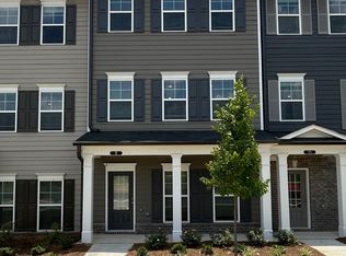 9 Mercury Ln, Newnan, GA 30265