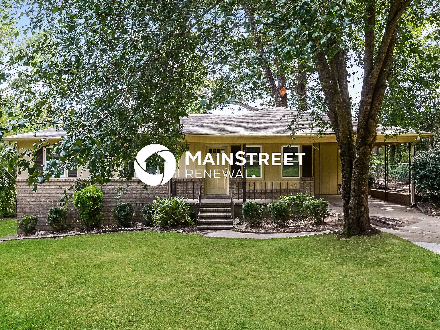 2429 Debbie Dr — Photo 1