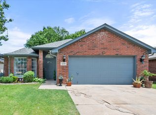 4220 Maryanne Pl, Haltom City, TX 76137