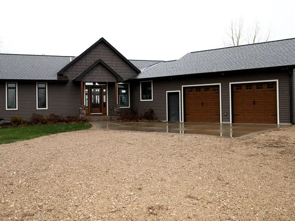 10 Kast Dr SW, New Richland, MN 56072