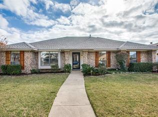1762 Clarendon Dr, Lewisville, TX 75067