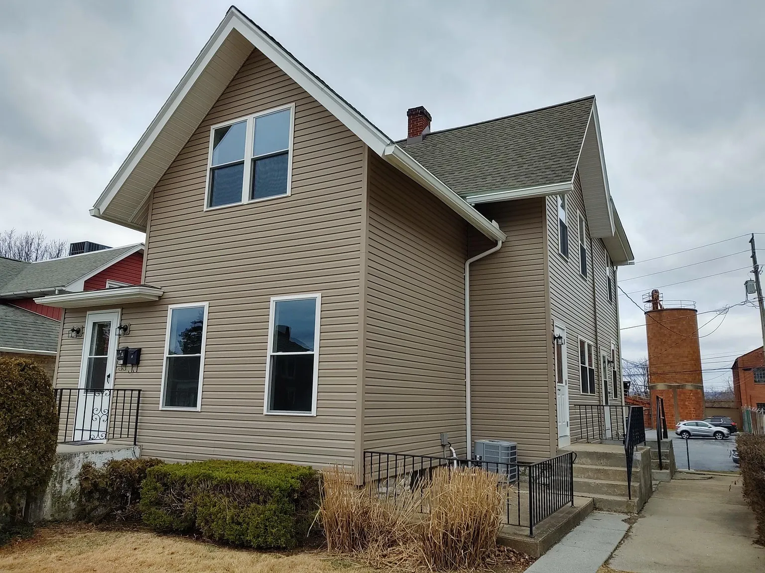 2 bed, 1032 sqft, $1,450 — Photo 1