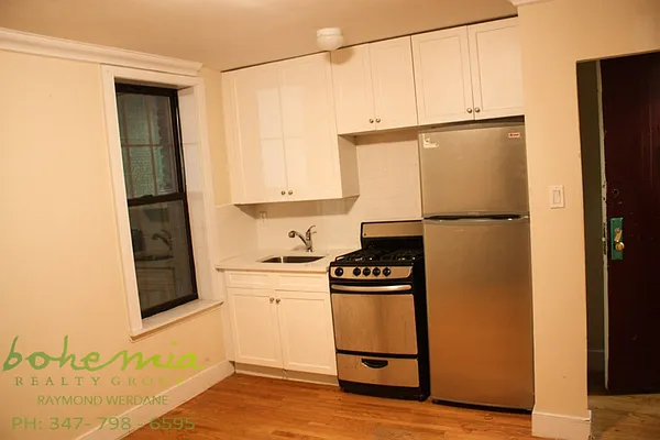 Rented by Bohemia Realty Group | media 17