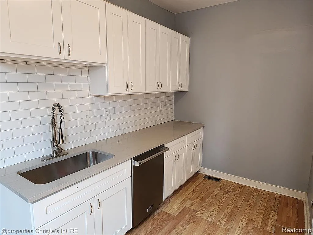 2 bed, 2.0 bath, 800 sqft, $1,575 — Photo 4