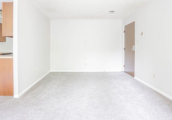 2nd image of 3143 Glenmore Ave