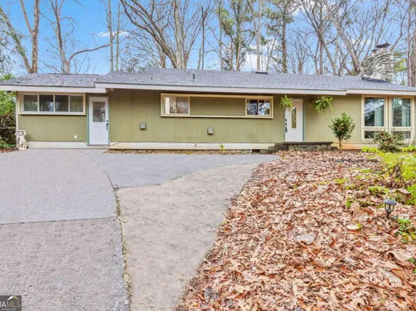 2226 Tanglewood Cir, Atlanta, GA 30345