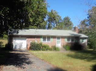 748 W 5th St, Chase City, VA 23924