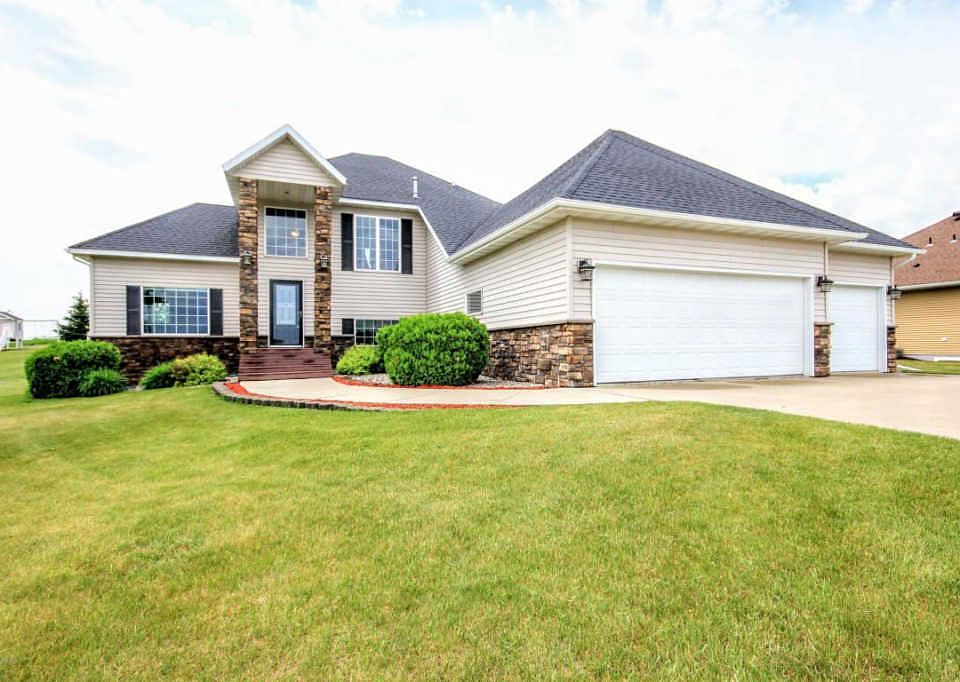 1st image of 3828 Pebble Hills Dr