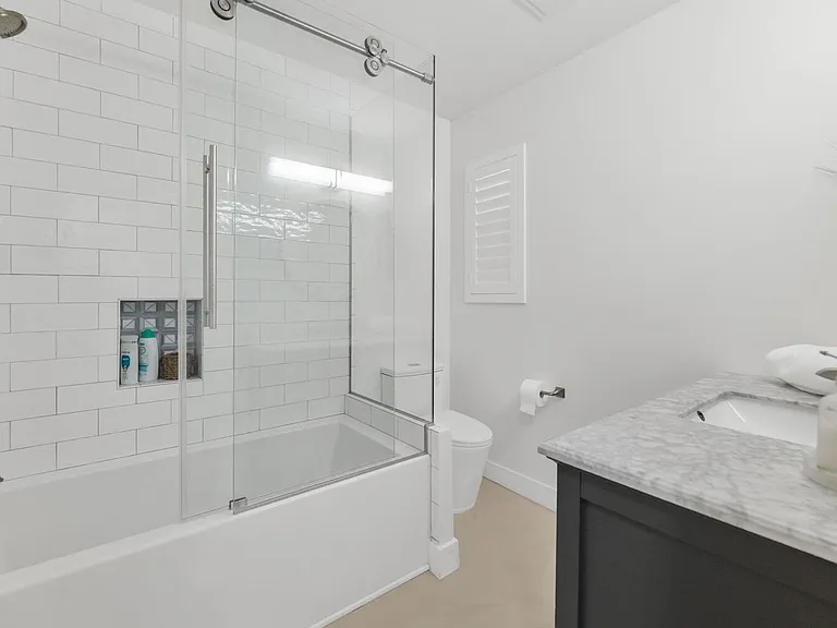 3420 E Oregon Ave — Photo 18