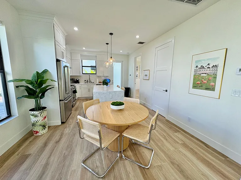 436 Monroe Dr — Photo 18