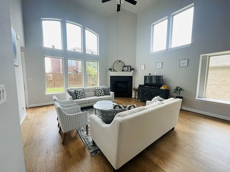 305 Cypress Hill Dr — Photo 17