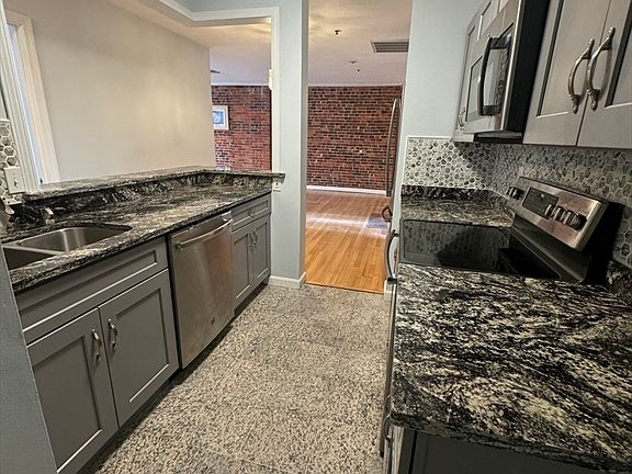 5th image of 14 Washington St APT 3