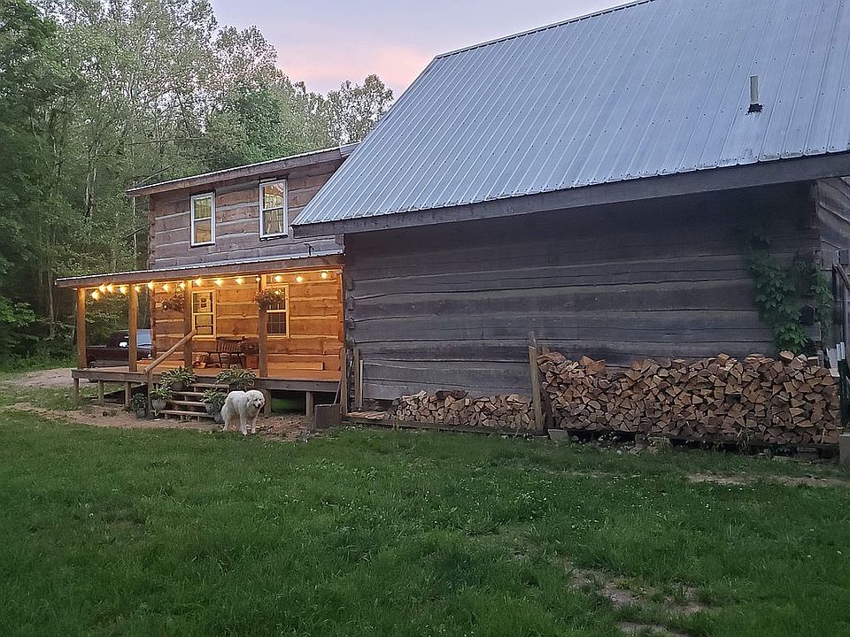 2nd image of 4207 E Bacon Hollow Rd