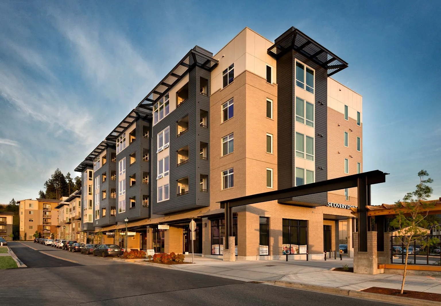 Discovery Heights — Photo 2