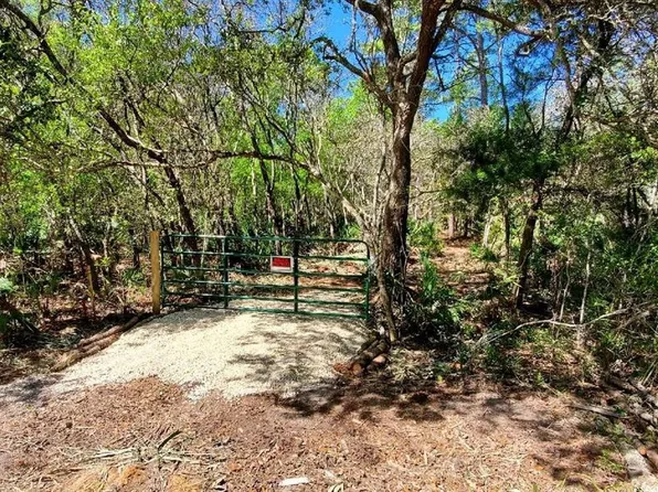 1158 N Pompeo Ave, Crystal River, FL 34429