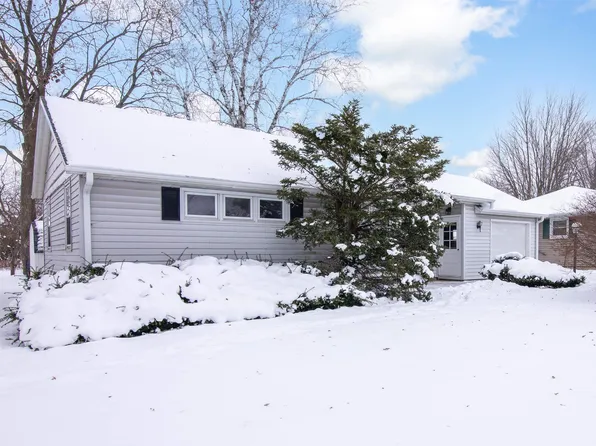 614 Carrington St, Waupun, WI 53963