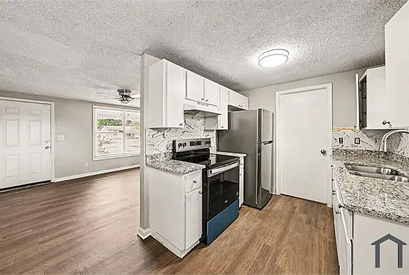 5608 E 29th Ave — Photo 16