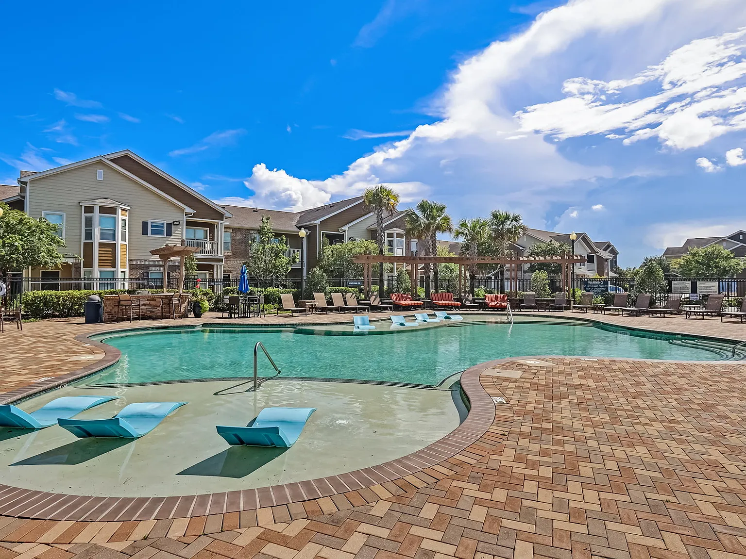 Villas at Park Avenue — Photo 3