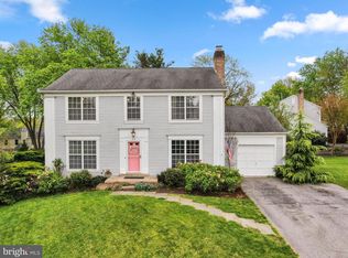 812 Pointer Ridge Dr, Gaithersburg, MD 20878