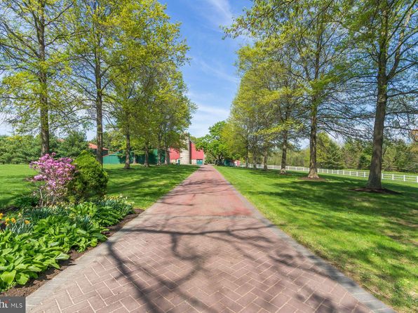 11 Smith School Rd, Perkasie, PA 18944