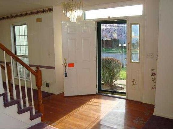 4th image of 2938 Hodle Ave