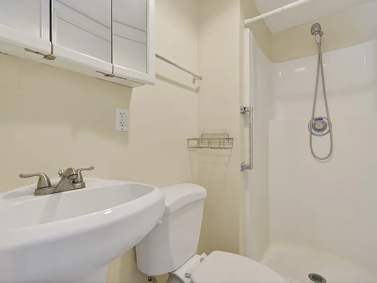259 Gloria Dr — Photo 21