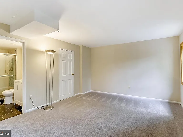 4720 Chevy Chase Dr #1 — Photo 13