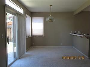 3rd image of 568 Wicklow Dr