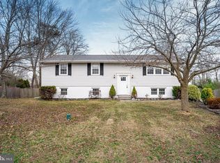 11 Kearsley Ct, Sicklerville, NJ 08081