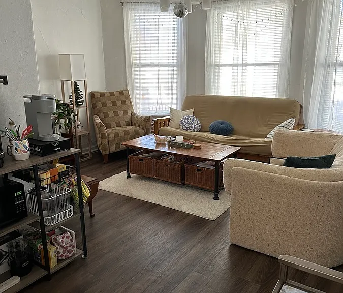 211 W Gilman St #1E — Photo 2