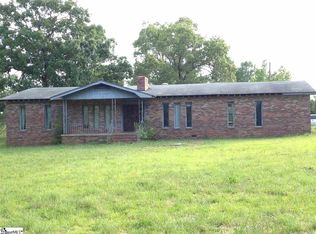 3302 Callison Hwy, Greenwood, SC 29646