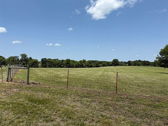 3rd image of 13112 Highway 72 W